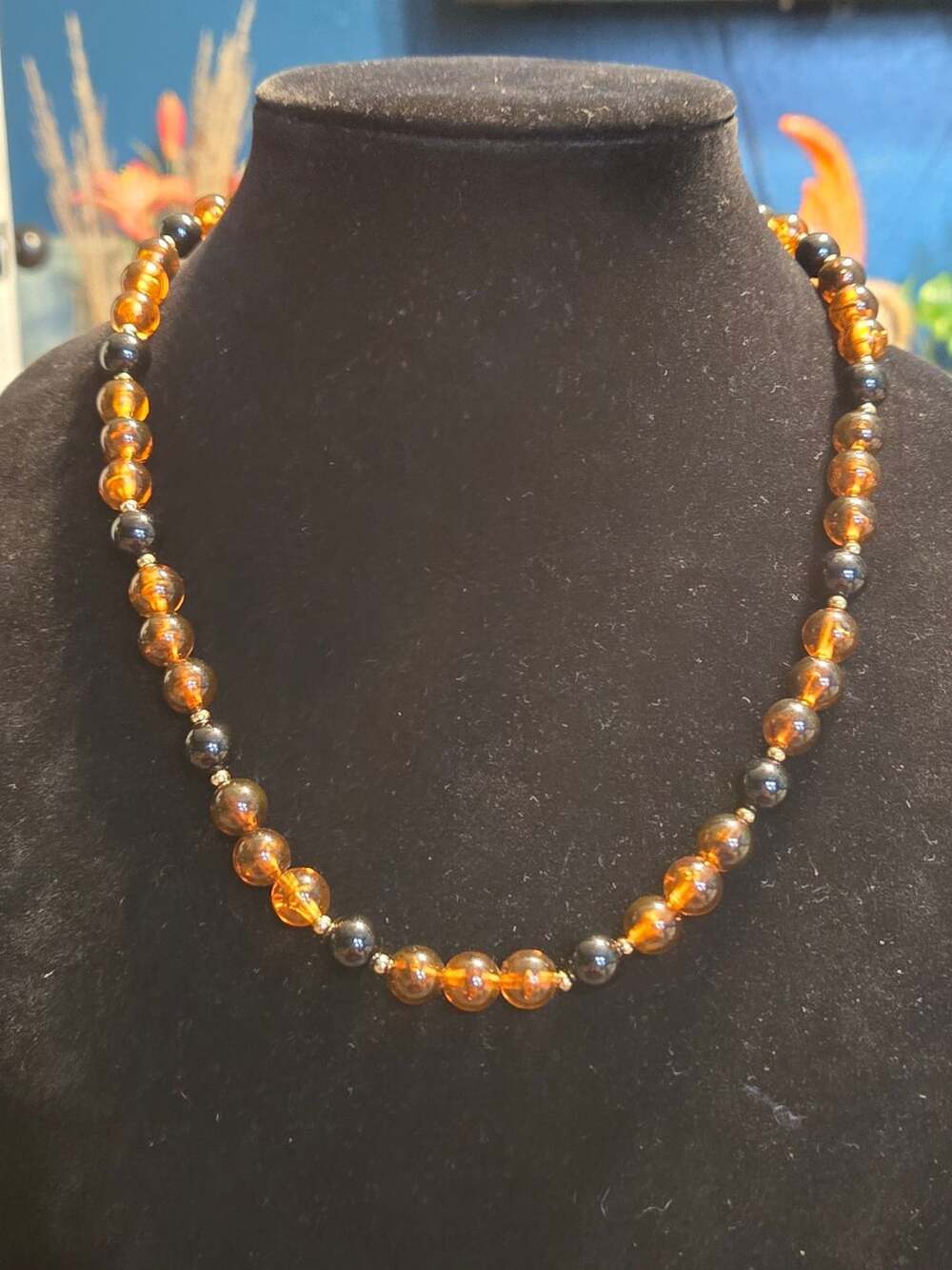 Vintage Amber and Black Beaded Necklace 21 Inches